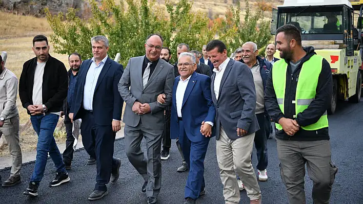 Tomarza'nın 3 mahallesi sıcak asfaltla buluştu