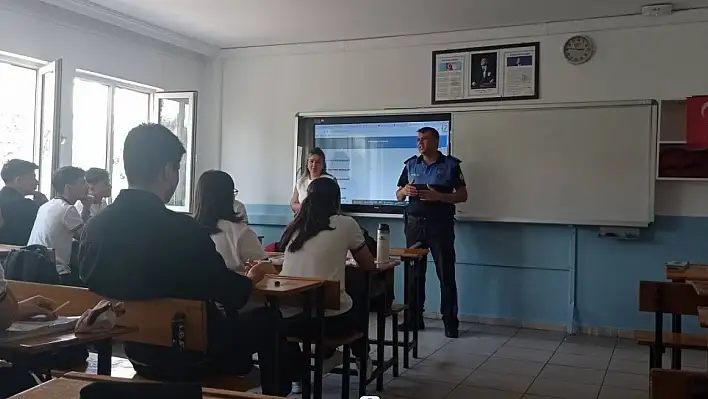Polis ekiplerinden bilgilendirme çalışması