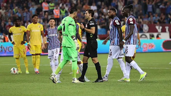 Trabzon'da ilk yarı sona erdi: Kaçan penaltı, bol pozisyon 1 gol