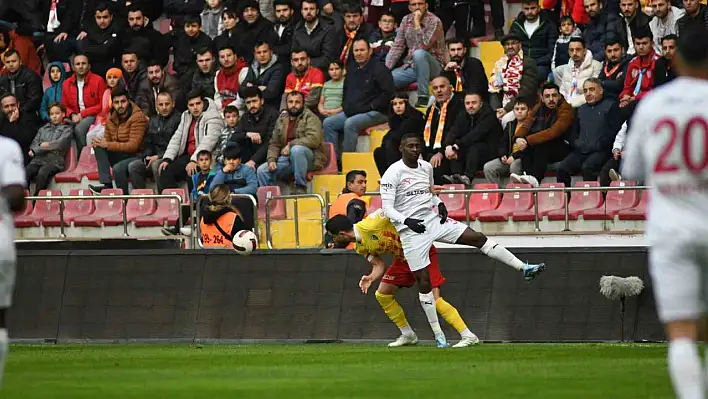 Trendyol Süper Lig: Kayserispor: 0 - Pendikspor: 0 (İlk Yarı)