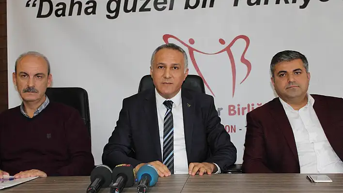 'Kayseri'de 'ayağı çarıklı' bakışı mı devam ediyor!'