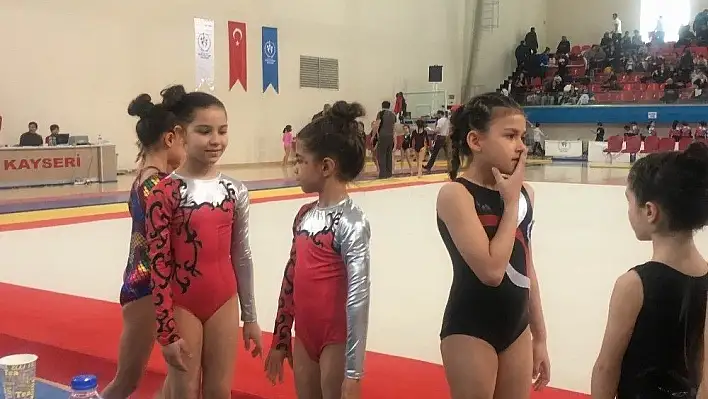 Türkiye Artistik Jimnastik grubu yarı final maçları yapıldı
