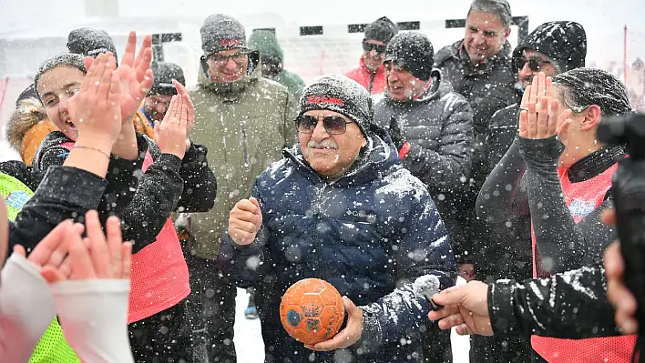 Türkiye'de bir ilk! Erciyes'te yapıldı