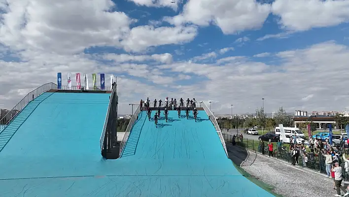 Türkiye'nin sayılı BMX parkurlarından biri Kayseri'de açıldı