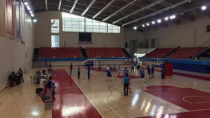 Türkiye Öğretmenler Kupası Voleybol Müsabakalar Kayseri'de Start Aldı
