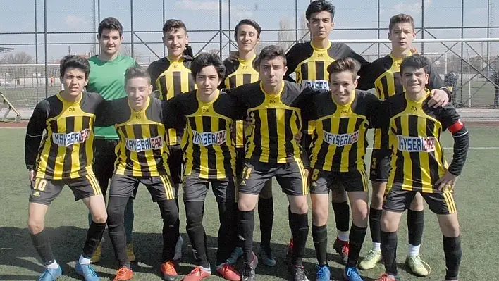 Türkiye U-15 futbol Şampiyonası'na katılacak olan iki takım belli oldu