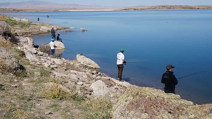 Turna Balığı yakalamak için yarıştılar