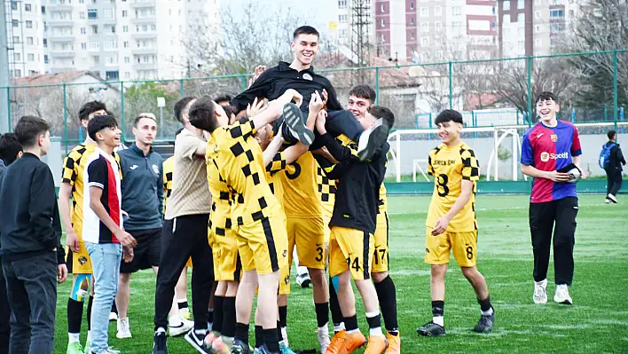 U15'te şampiyon belli oldu