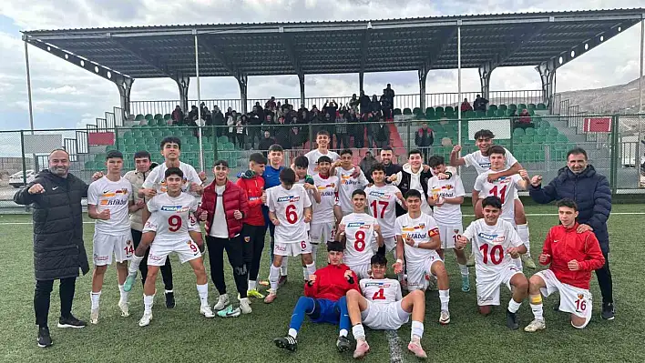 U16 Gelişim Ligi'nde Kayserispor zirveye bir adım daha yaklaştı!