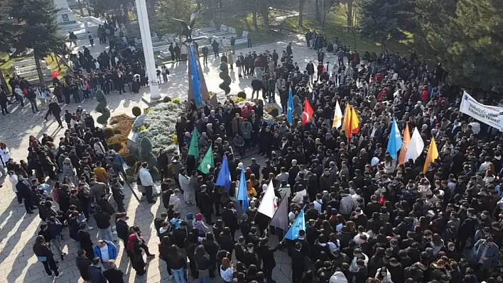 Kayseri'de onlarca kişi bakın ne için yürüdü?