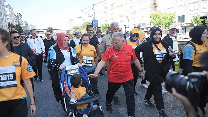 Uluslararası Kayseri Yarı Maratonunda ödüller sahiplerini buldu!