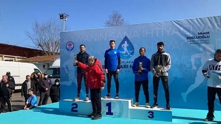 Uluslararası Trabzon Yarı Maratonundan 4 madalya ile  döndüler