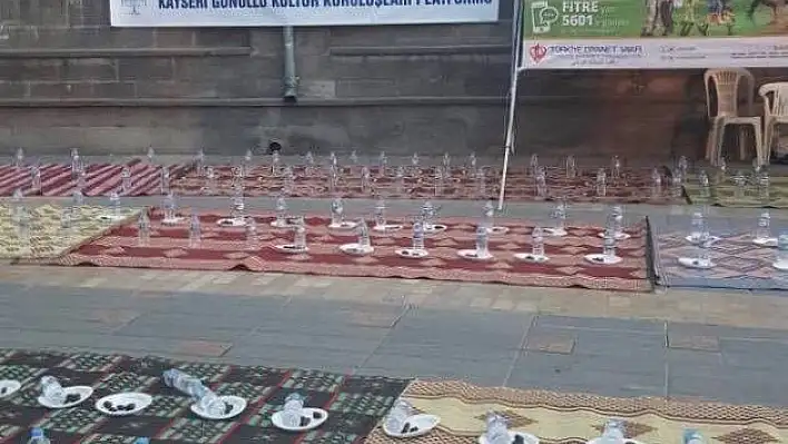 Ümmet için dua ettiler şehitler için namaz kıldılar