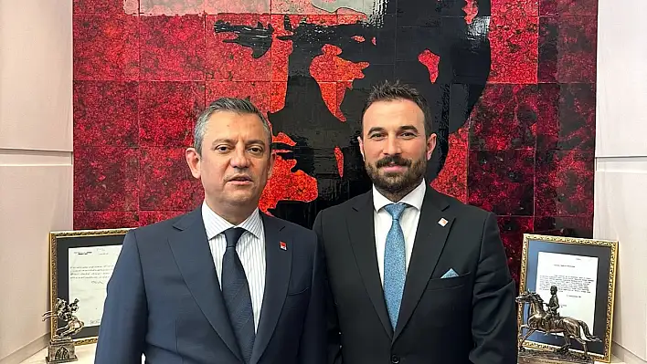 Ünalmış adaylığını açıkladı