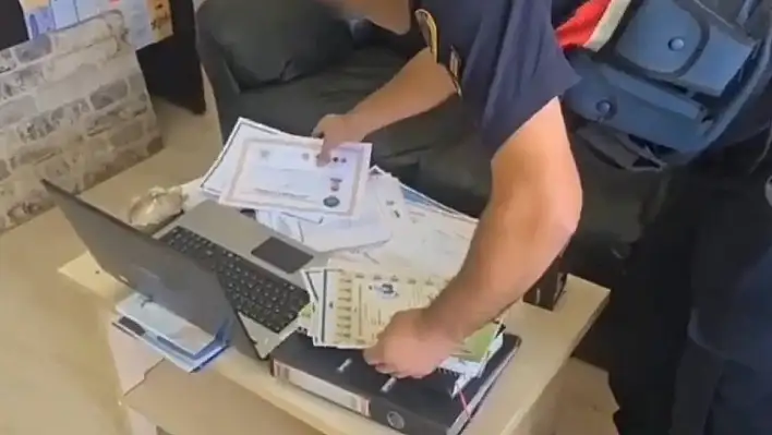 Sahte belge operasyonu:  7 tutuklama