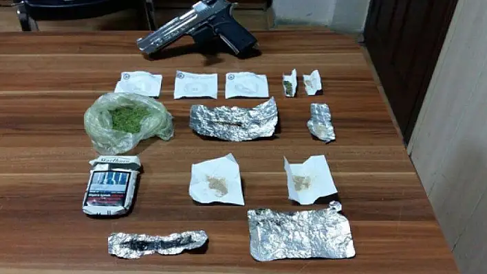 Uyuşturucu operasyonu: 4 gözaltı