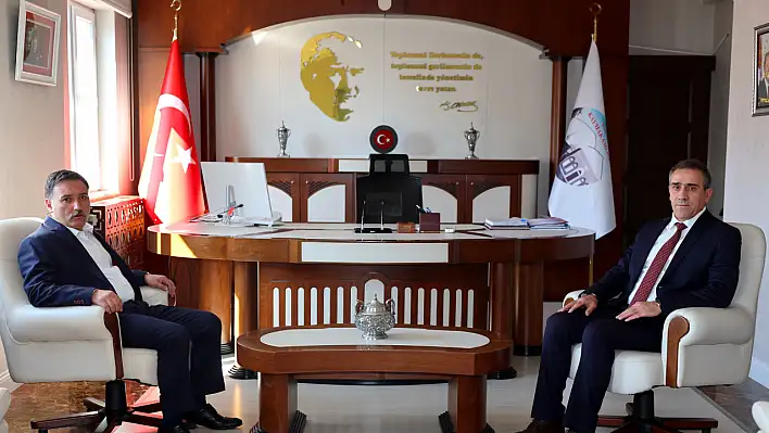 Vali Çiçek'ten yeni Kaymakama ziyaret