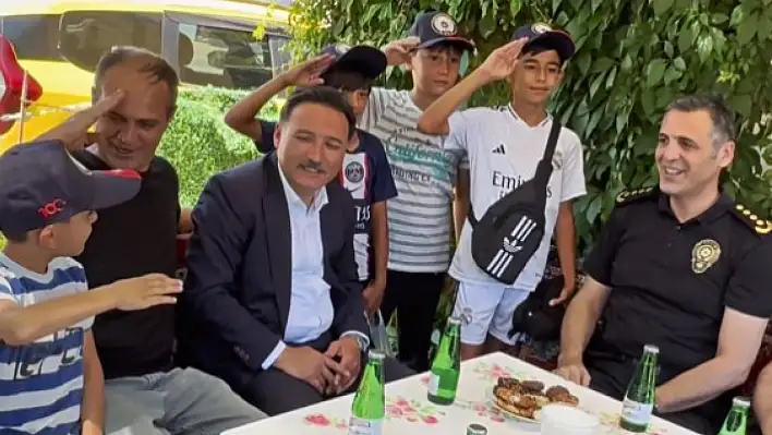 Vali Çiçek ve Emniyet Müdürü vatandaşlarla buluştu