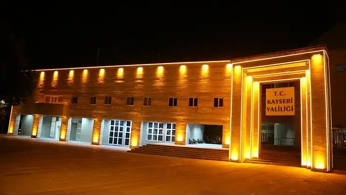 Vali'den ışıklı mesaj!