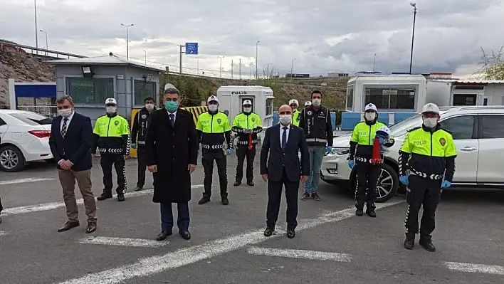 Vali Günaydın Trafik Haftasında sürücülere 'Kural' uyarısında bulundu