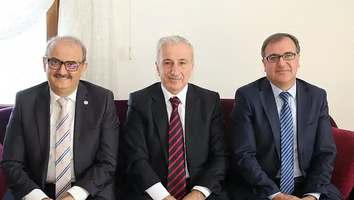 Vali Kamçı'dan Başkan Ekici'ye veda ziyareti
