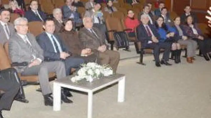 VALİLİKTE 'YÖNETİM BECERİLERİNİ GELİŞTİRME VE KAPASİTE ARTIRMA' EĞİTİMİ