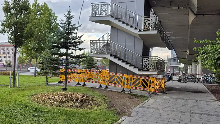 Vatandaş soruyor: Tamiratı neden bitmiyor!