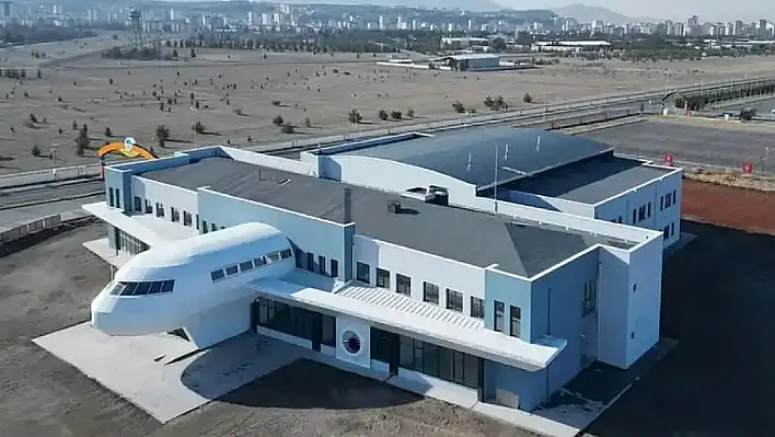 Veliler dikkat! Bu lisede okuyacak 48 öğrencinin geleceği kurtulacak