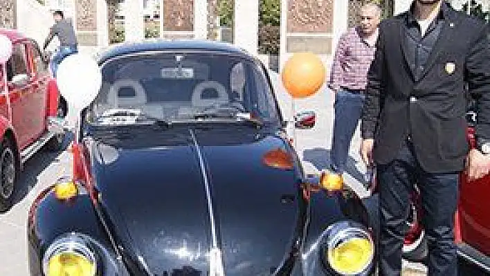 VOSVOSÇULAR'DAN ŞAŞIRTAN BAYRAM KUTLAMASI