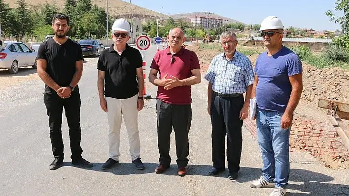 Yahyalı'da doğalgaz kazı çalışmaları başladı