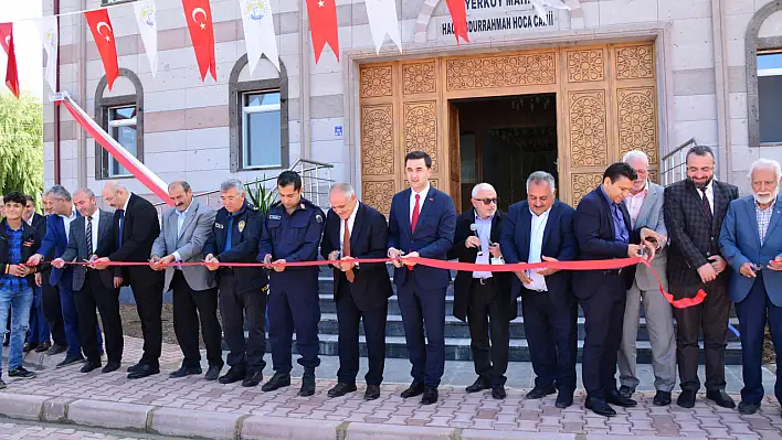 Yahyalı'da Hacı Abdurrahman Hoca Camisi ibadete açıldı