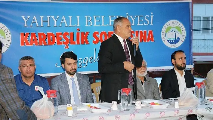 Yahyalı'da 'Kardeşlik Sofraları' Kurulmaya Başladı
