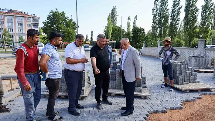 O ilçede parke mesaisi başladı