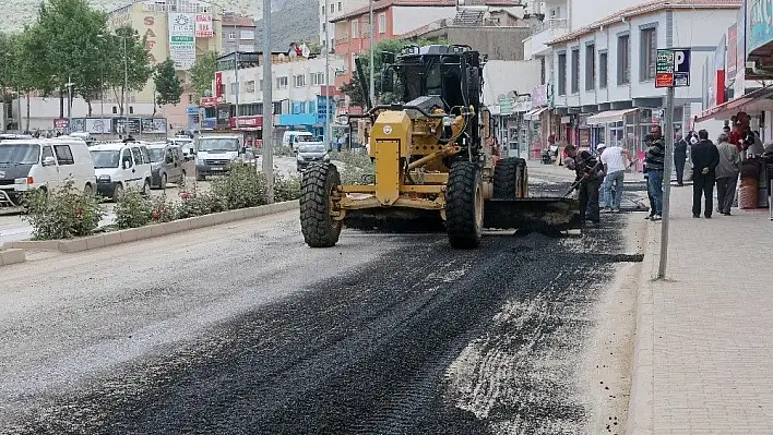 Yahyalı'da yol bakım çalışması başladı