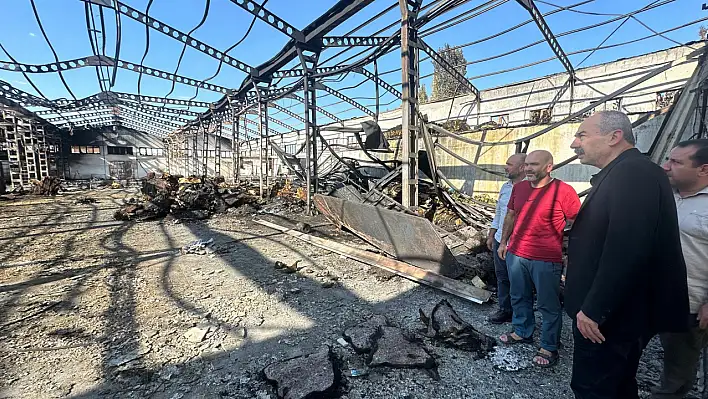 Yangın büyük hasara neden olmuştu! Başkandan o fabrikaya ziyaret