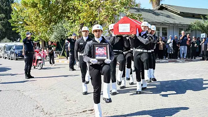 Polis Engin Çuhatutar son yolculuğuna uğurlandı