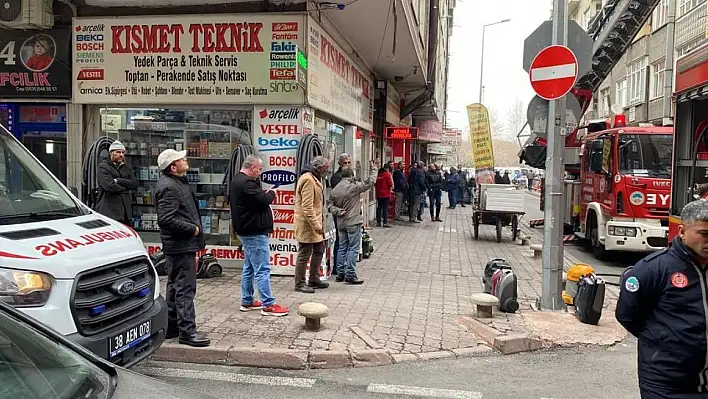 Yangını film gibi izlediler