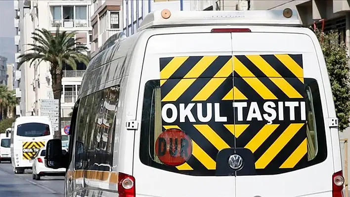 Yarıyıl ve resmi tatillerde öğrenci servis ücreti alınır mı?