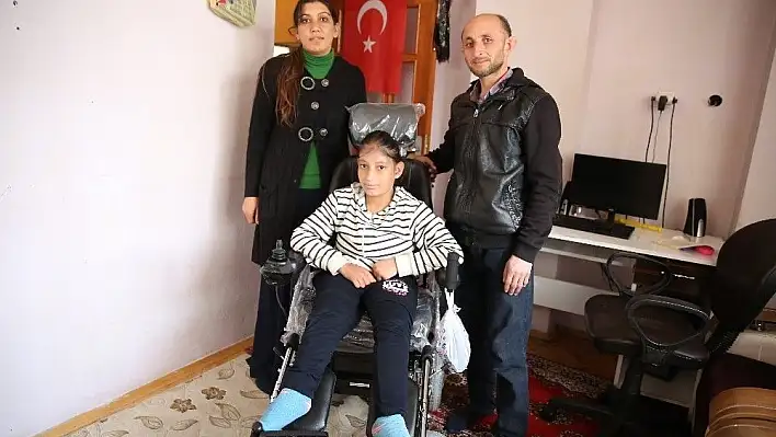 13 yaşındaki Ebru'nun üzüntüsünü Büyükşehir sona erdirdi