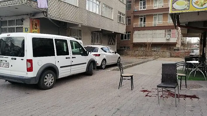 Emekli sıva ustası, 2. kattan yere çakıldı!