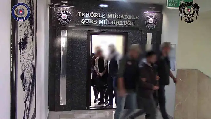 4 FETÖ mensubu yakalandı
