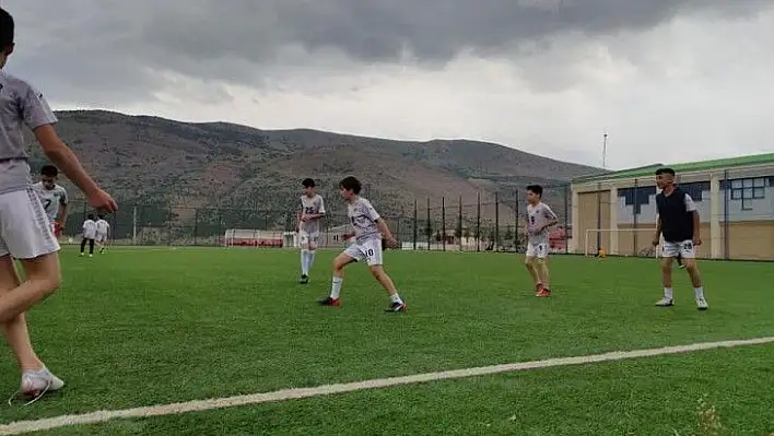 Yerköyspor Futbol Akademi yeniden kapılarını açtı