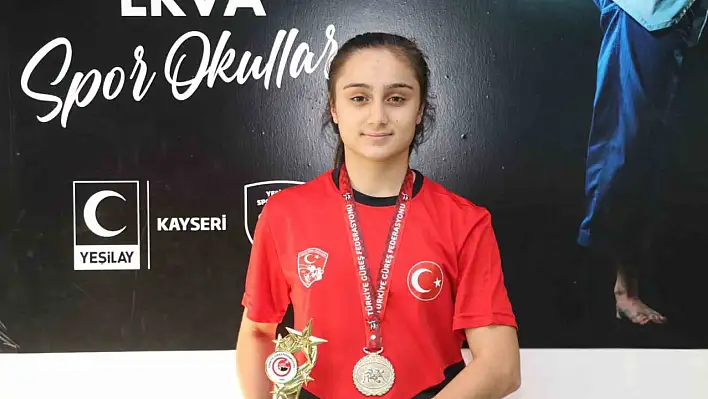 ERVA Spor Okulları'nın gururu Kahrıman, Balkan Şampiyonası'nda