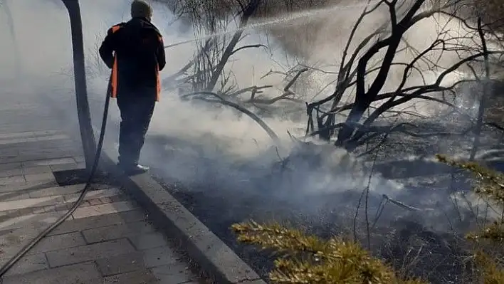 Yeşilhisar'da yangın