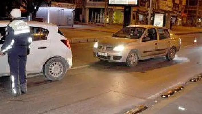 YILBAŞINDA ALKOLLÜ SÜRÜCÜ DENETİMLERİ