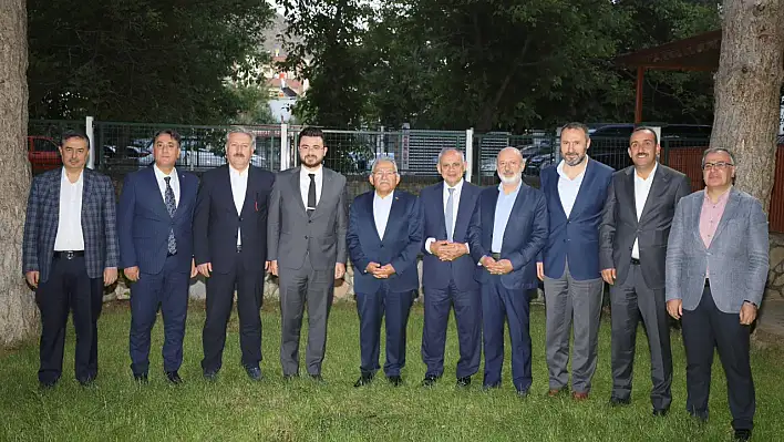 Yol açılışı sonrası dikkat çeken toplantı! Başkanlar Yahyalı'da ne konuştu?