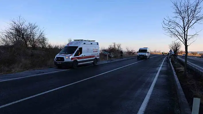 Yol buzlandı, kazalar art arda geldi