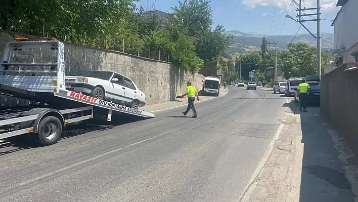 Yol kesip araçları durduran şahsa vatandaş müdahale etti