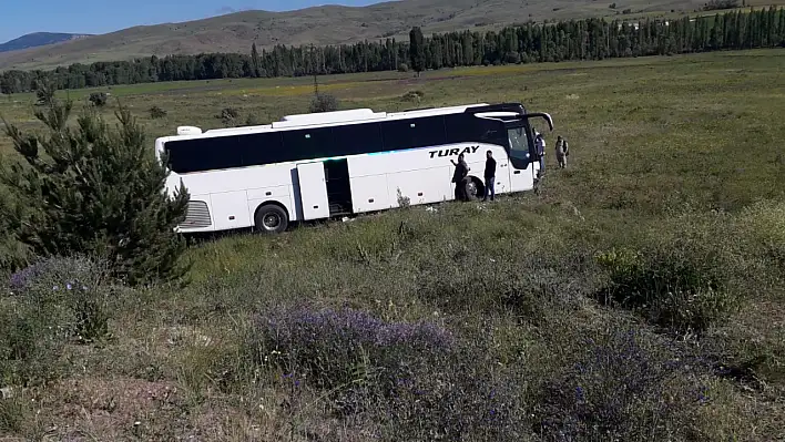 Yolcu otobüsü kaza yaptı: Yaralılar var