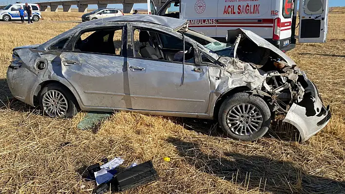 Yoldan çıkan araç toprak alanda takla attı! Ölü ve yaralılar var